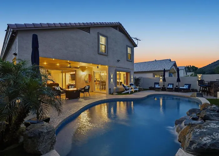 Paradise By The Pool- 4b Escape W Pool! * Glendale