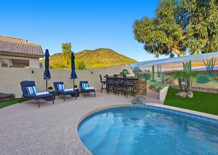 Paradise By The Pool- 4b Escape W Pool! * Glendale